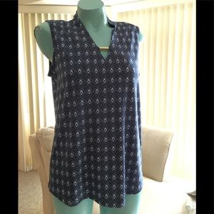 Jones New York sleeveless top EUC